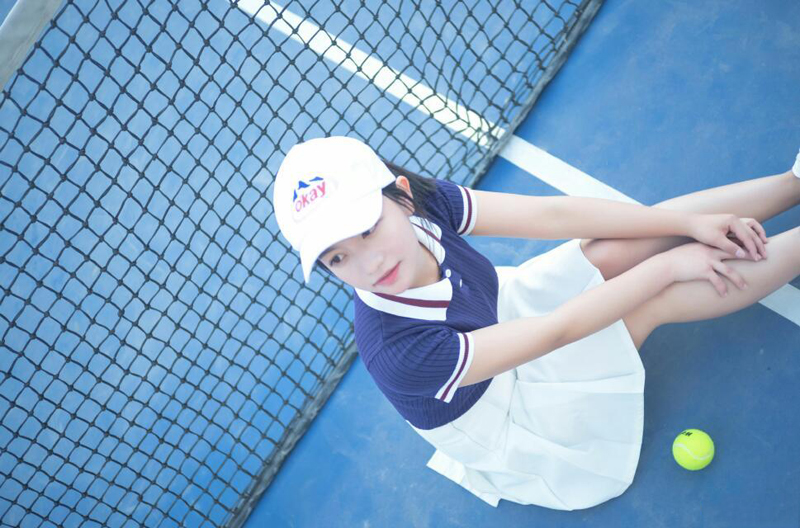 点击大图看下一张：可爱网球少女运动写真清新可人