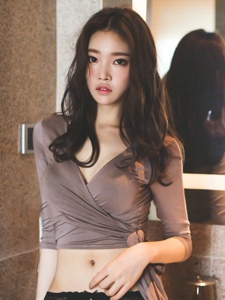 韩国性感美女妖娆的身材极致热辣写真
