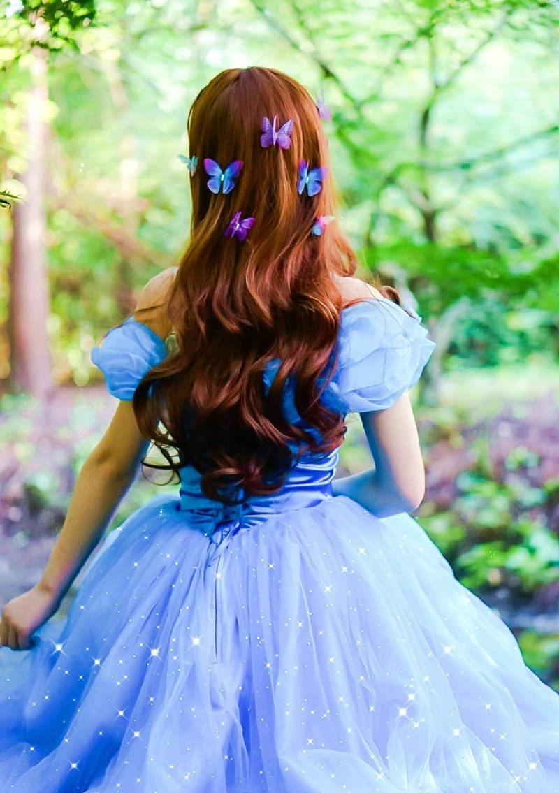 点击大图看下一张：森林深处发的童话般白雪公主漂亮可爱