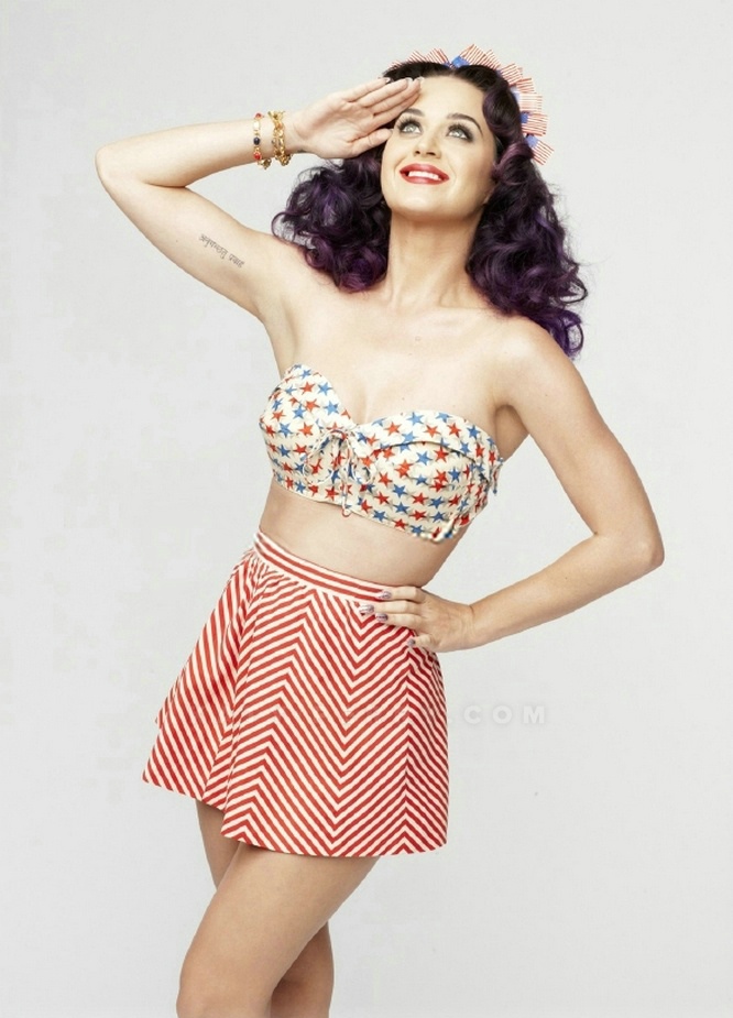 点击大图看下一张：Katy Perry于2012年为《PARADE》杂志拍摄的未曝光写真