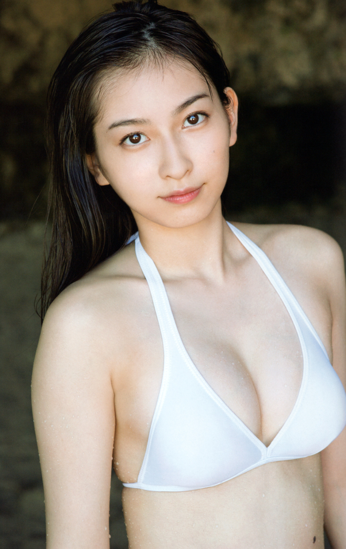 点击大图看下一张：日本女星植村亚加莉泳羞涩妩媚性感写真
