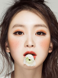 韩国魔术师美女刘惠利梦幻封面杂志写真