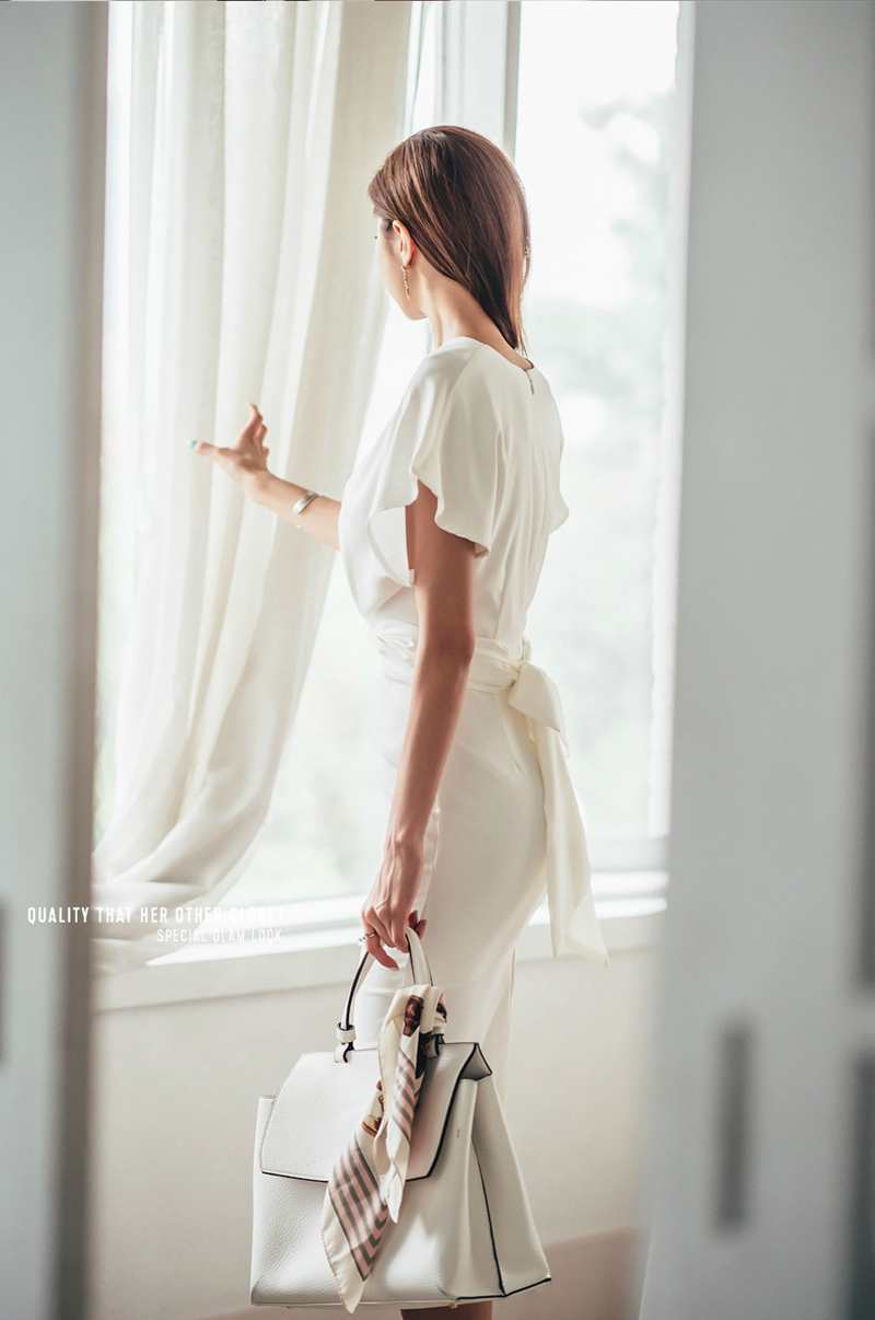 点击大图看下一张：朴秀然白领气质长裙飘逸私房诱惑