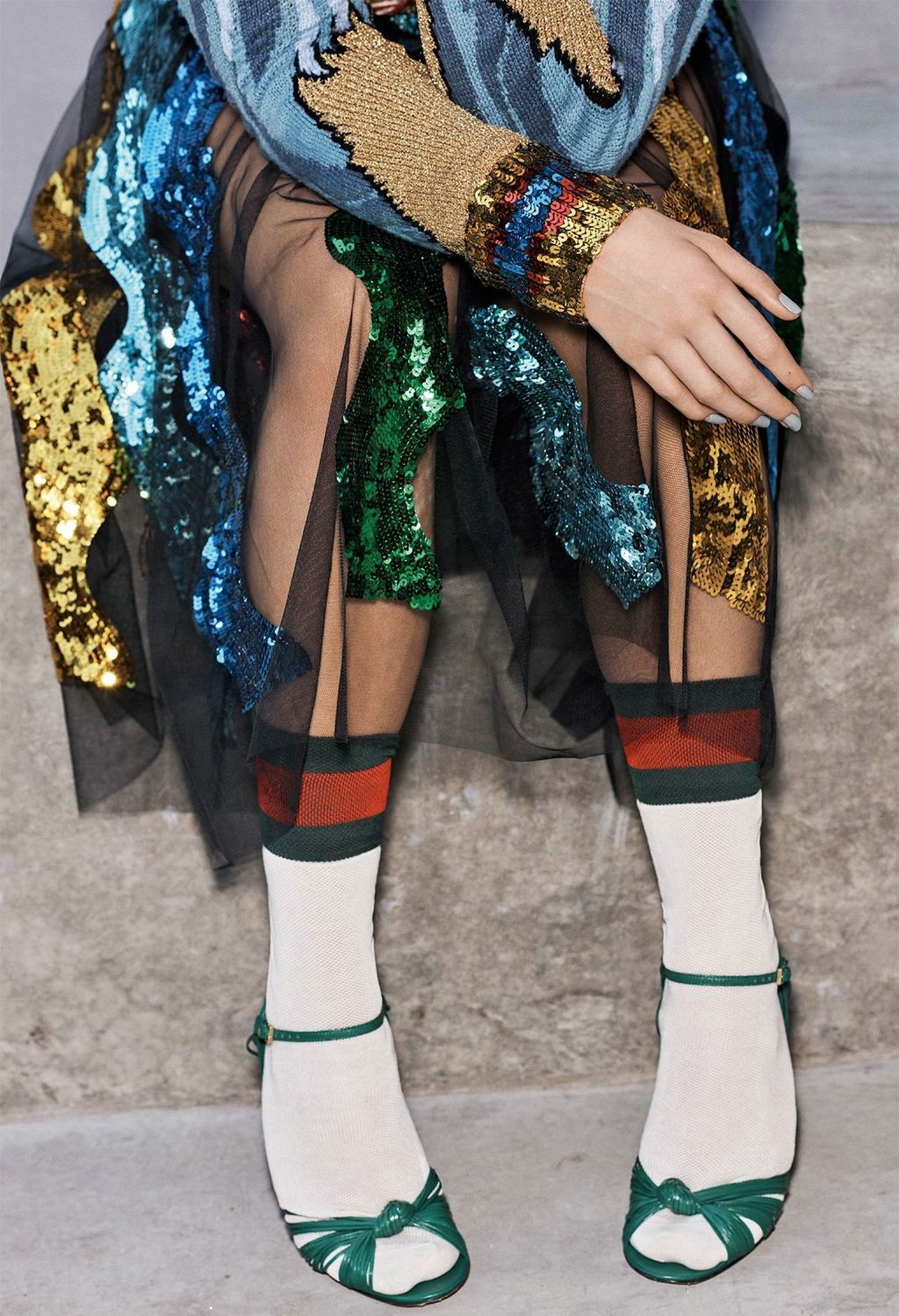 点击大图看下一张：Chloë  Moretz登上《Glamour》杂志封面