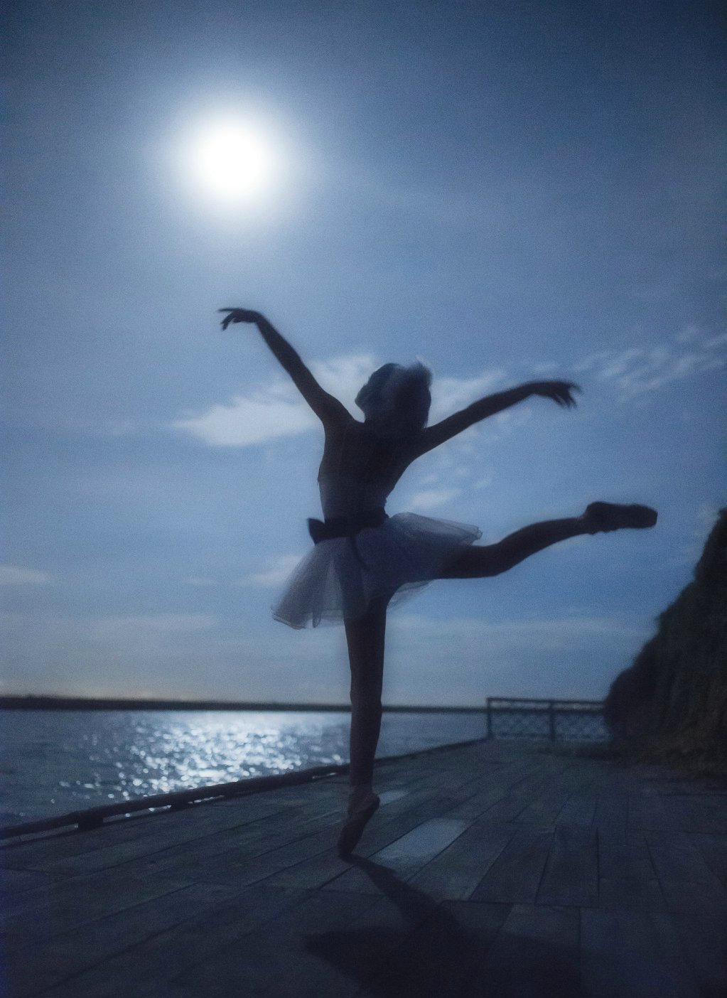 点击大图看下一张：新世纪福音战士EVA绫波丽芭蕾舞者