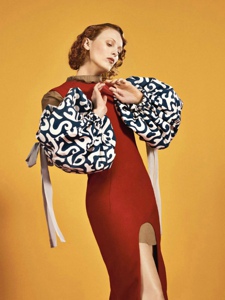 KarenElson登上英国时尚周刊封面一如既往的美