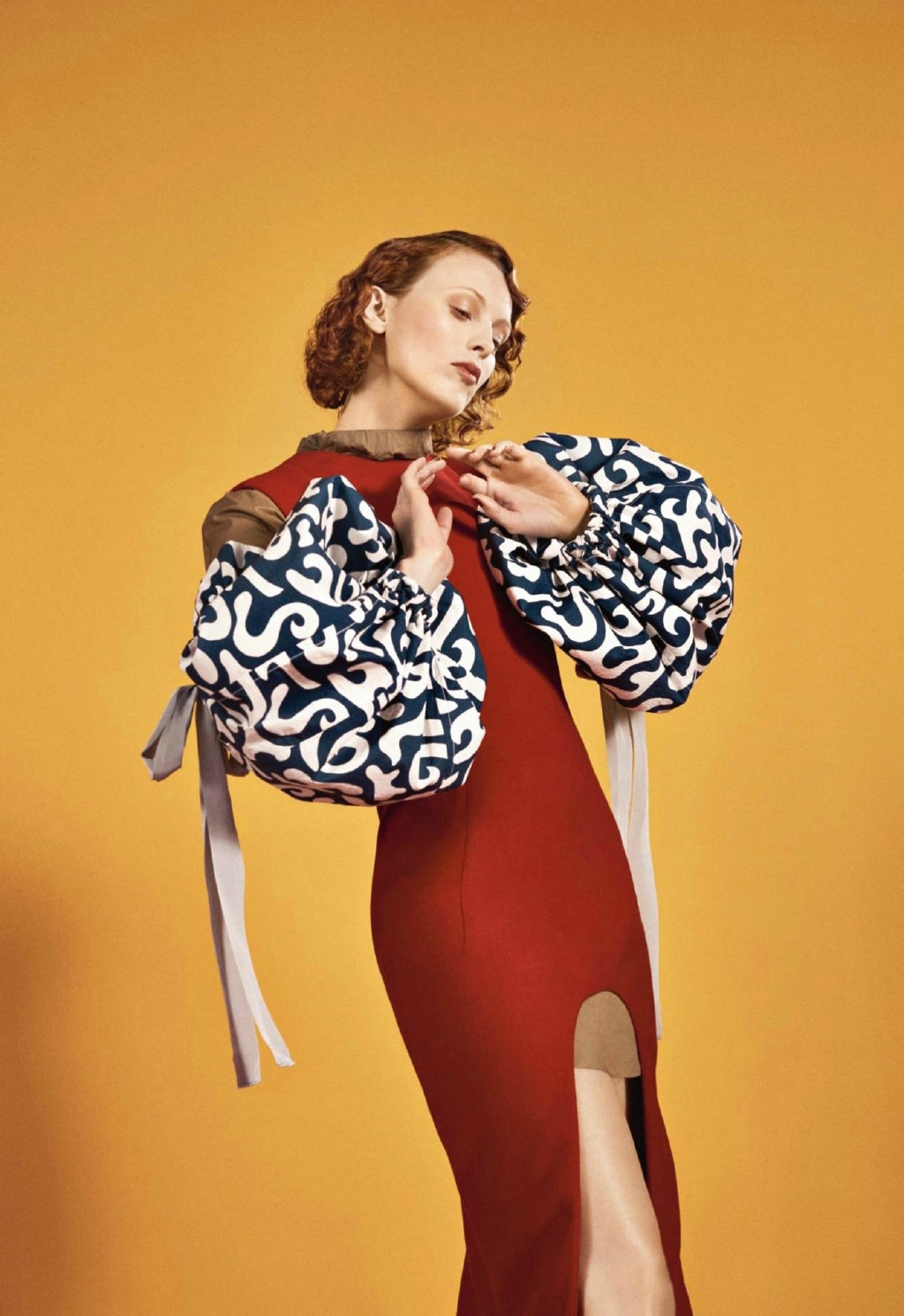 点击大图看下一张：Karen Elson登上英国时尚周刊封面一如既往的美