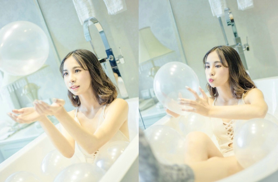 点击大图看下一张：浴缸内的湿身气球软妹清甜迷人