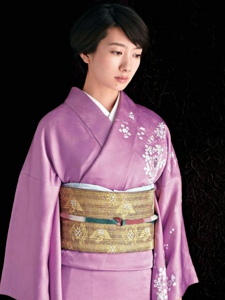 日本女星波瑠古典雅致和服杂志写真