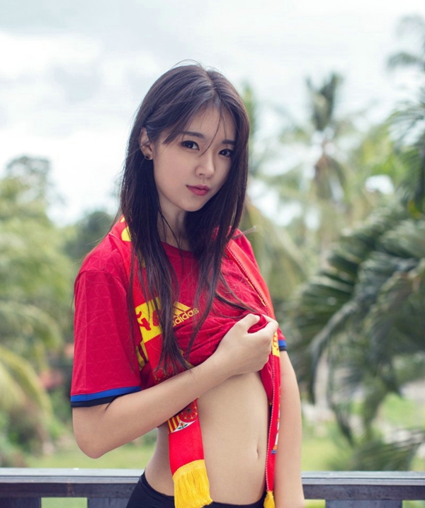 点击大图看下一张：4493美图一周高清美女图片精选【第137期】