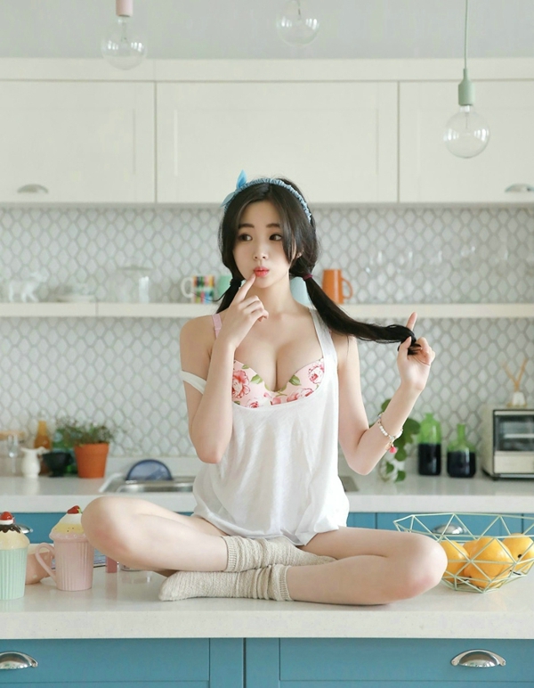 点击大图看下一张：4493美图一周高清美女图片精选【第137期】