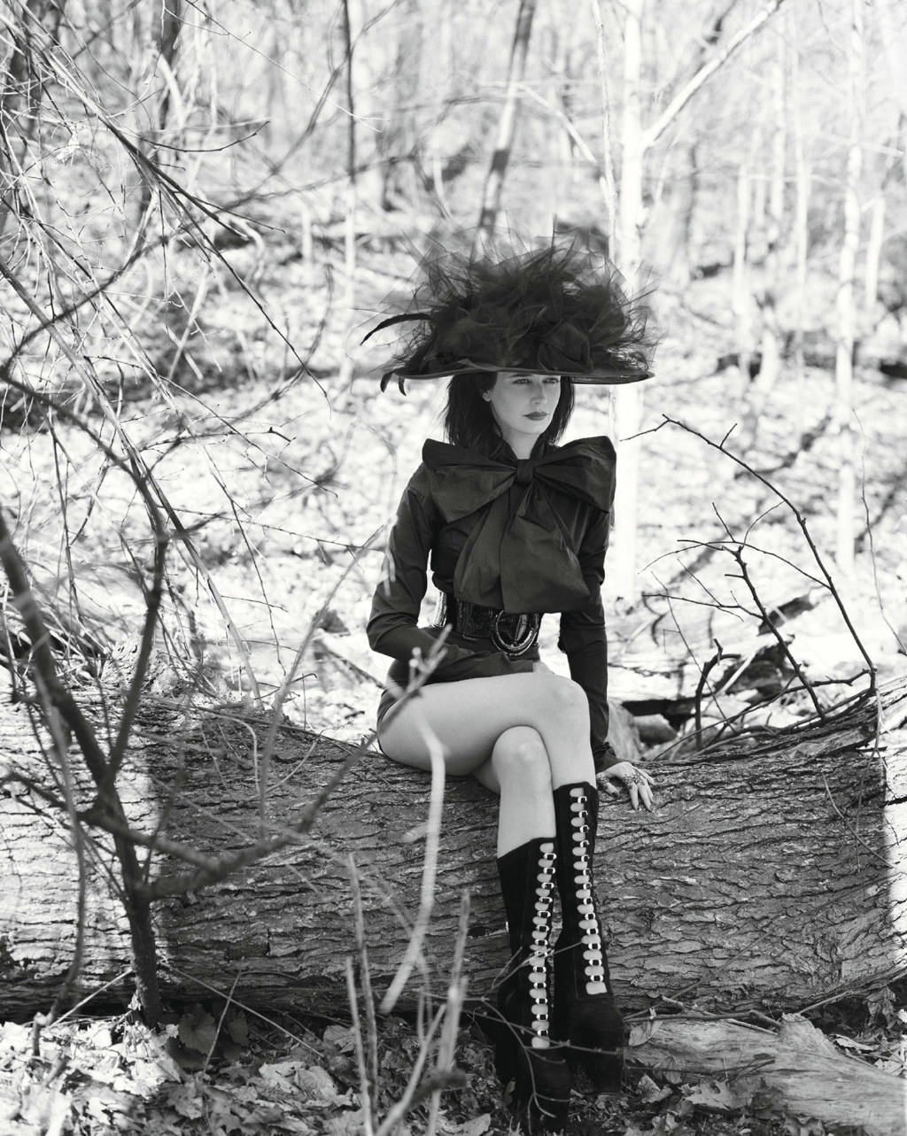 点击大图看下一张：伊娃·格林登上W Magazine封面美艳诱人的暗黑女神