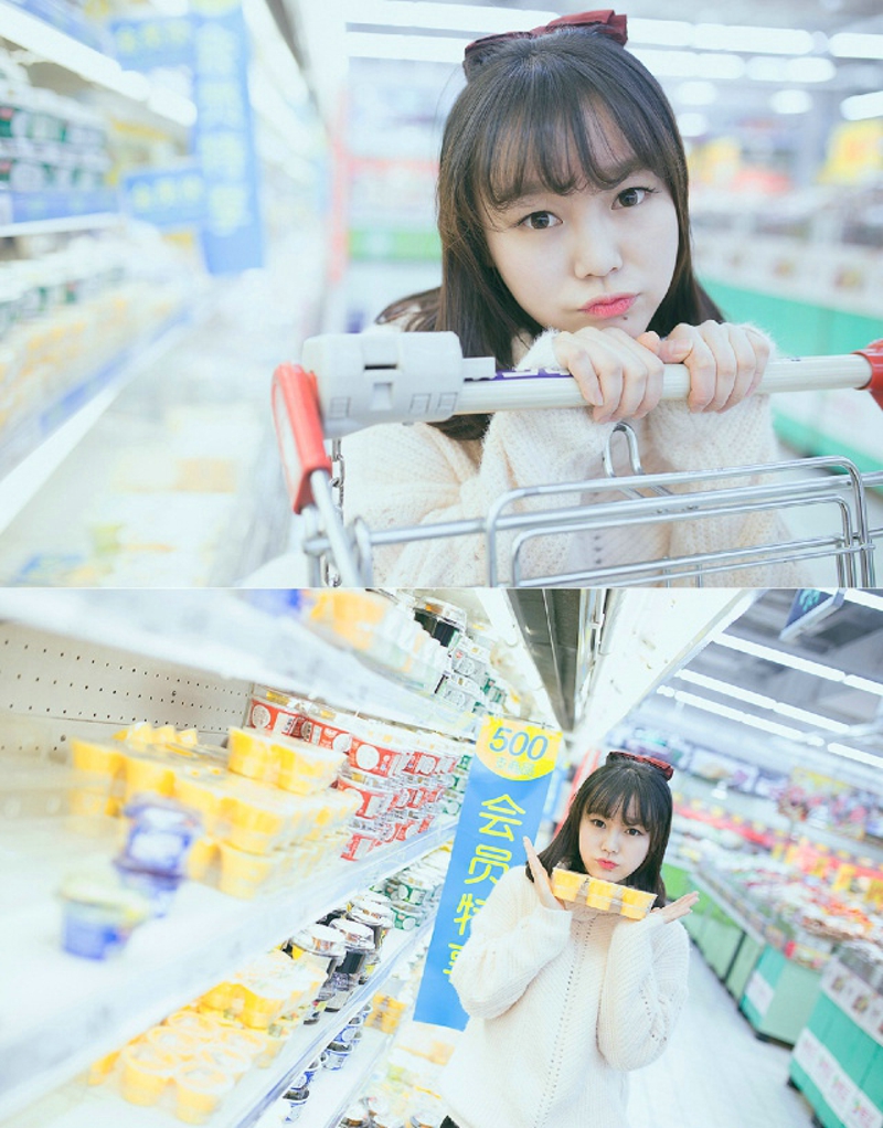 点击大图看下一张：超市内的甜美少女娇小玲珑