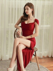 红裙美女靓丽高跟修长美腿气质写真