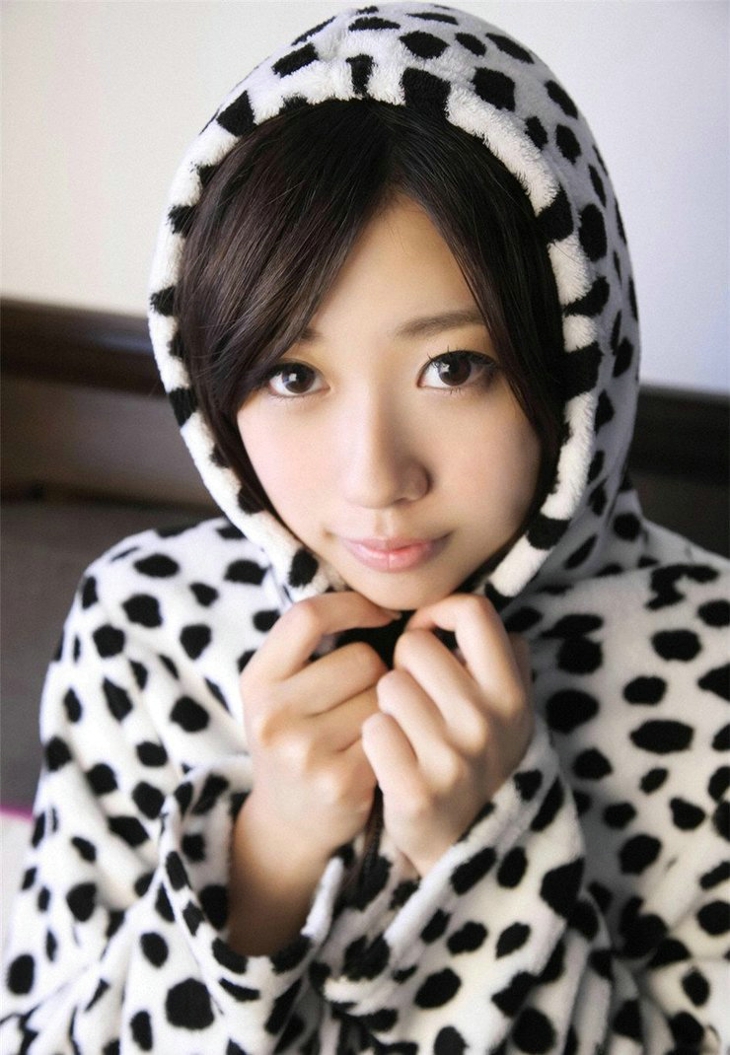 点击大图看下一张：清新日系美女扮奶牛情趣装写真俏皮性感动人
