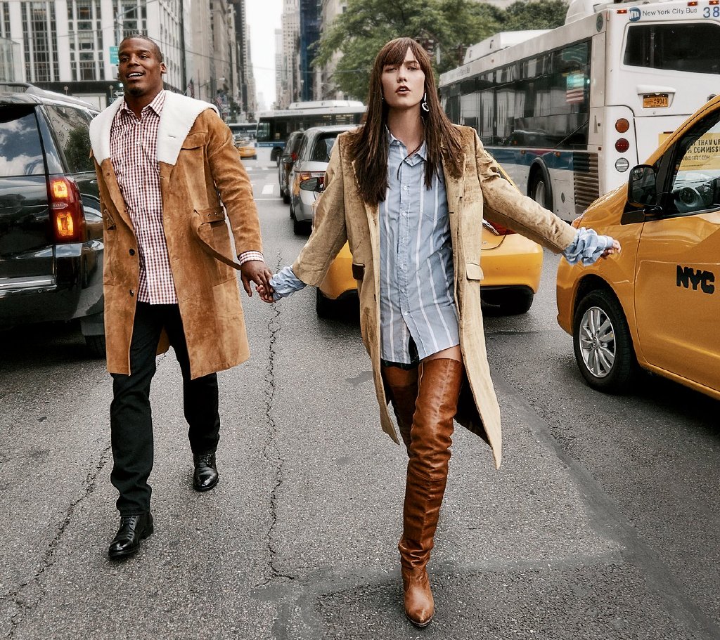 点击大图看下一张：卡莉·克劳斯与橄榄球星Cam Newton演绎时尚街拍大片