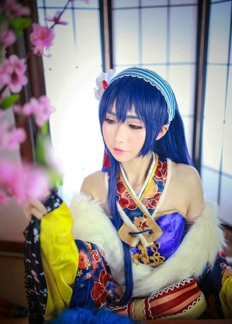 点击大图看下一张：lovelive!觉醒正月和服妖艳妩媚