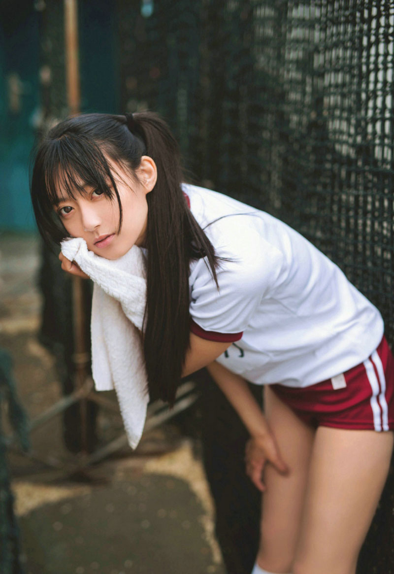 点击大图看下一张：日本清纯美女运动装年轻活力十足
