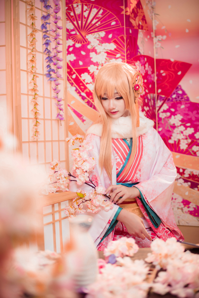 点击大图看下一张：刀剑神域亚丝娜愿你好