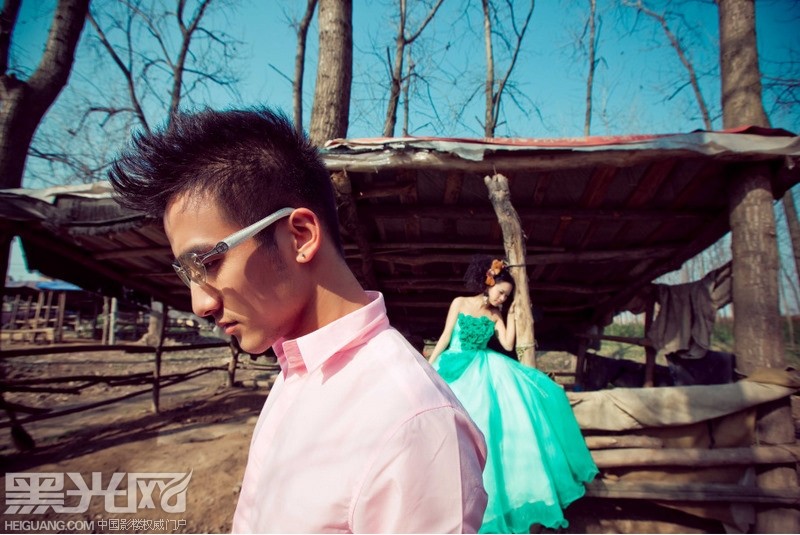 点击大图看下一张：初恋的故事 婚纱摄影