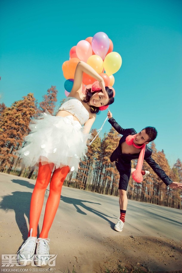 点击大图看下一张：冬日恋GE 婚纱摄影