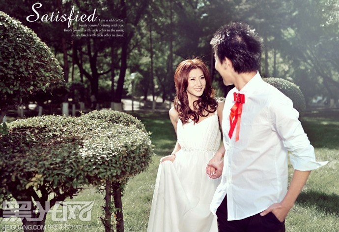 点击大图看下一张：春天的幸福 婚纱摄影