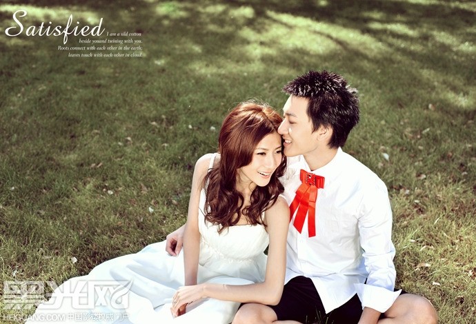 点击大图看下一张：春天的幸福 婚纱摄影