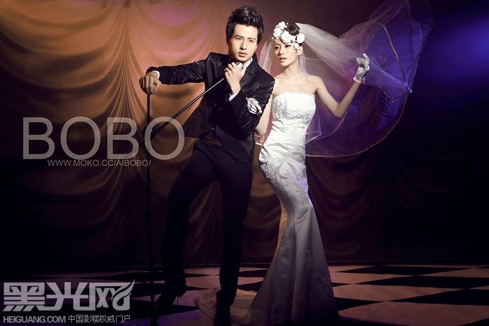 点击大图看下一张：属于我们的舞台 婚纱摄影
