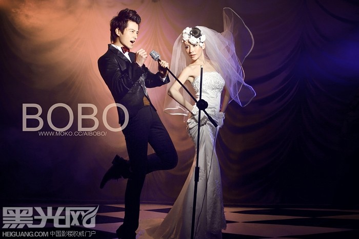 点击大图看下一张：属于我们的舞台 婚纱摄影