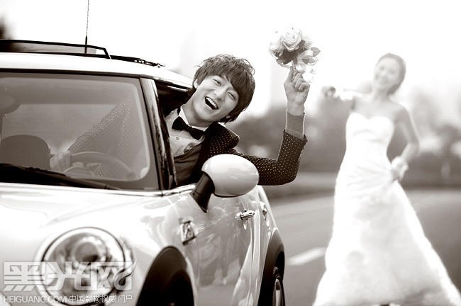 点击大图看下一张：韩调调 婚纱摄影