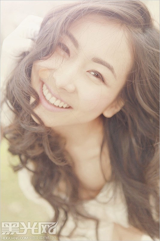 点击大图看下一张：遇见一场日光倾城 婚纱摄影