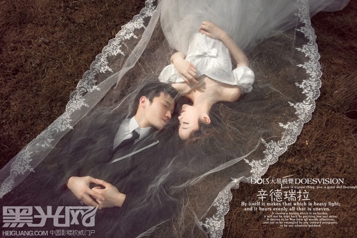 点击大图看下一张：辛德瑞拉 婚纱摄影