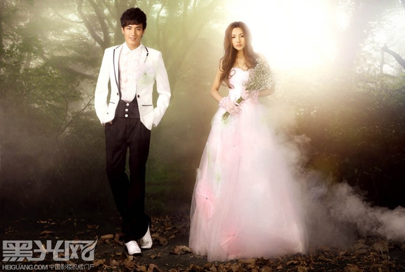 点击大图看下一张：爱是深深的喜欢 婚纱摄影