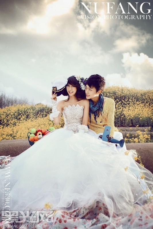 点击大图看下一张:阿席达卡的梦想花园 婚纱摄影