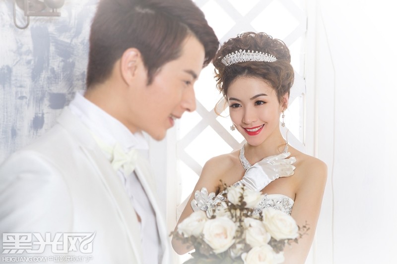 点击大图看下一张：维多利亚 婚纱摄影