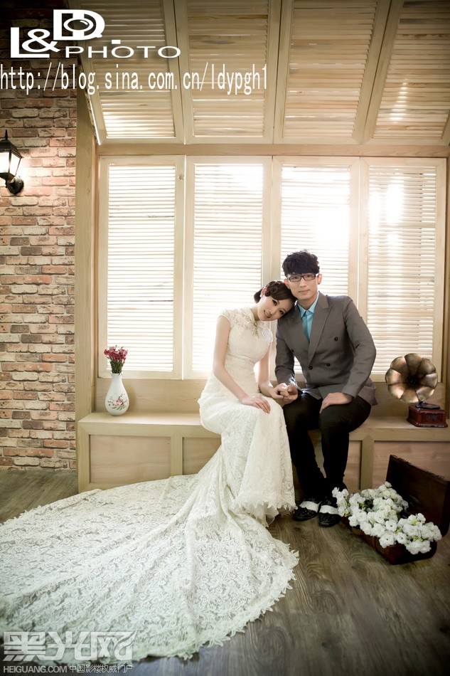 点击大图看下一张：逆光的温柔 婚纱摄影