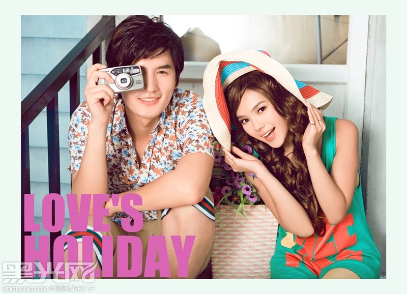 点击大图看下一张：恋爱假期 婚纱摄影