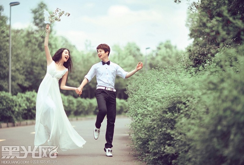 点击大图看下一张：我们的快乐时光 婚纱摄影