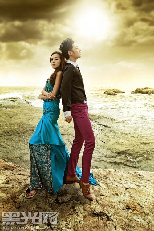 点击大图看下一张：听海 婚纱摄影