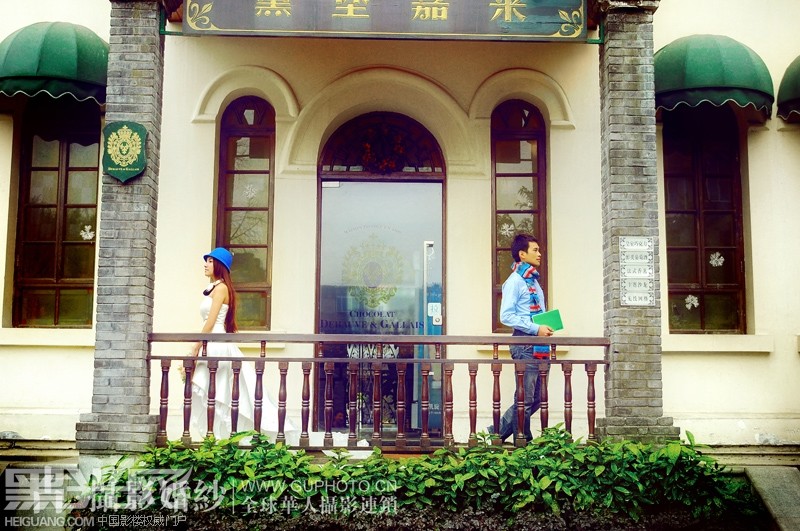 点击大图看下一张：邂逅一场浪漫 婚纱摄影