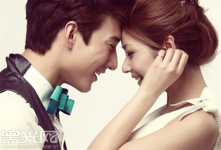 点击大图看下一张：想自由 婚纱摄影