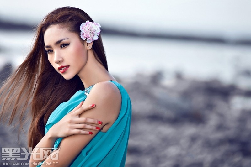 点击大图看下一张：海边的故事 婚纱摄影