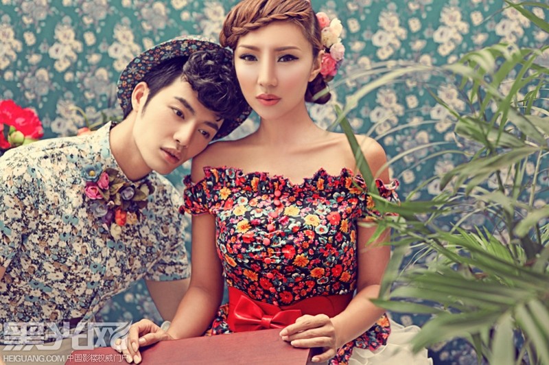 点击大图看下一张:复古小优雅 婚纱摄影