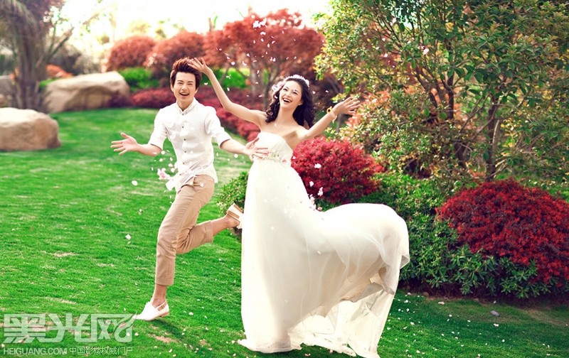 点击大图看下一张:快乐时光 婚纱摄影