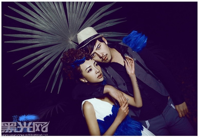 点击大图看下一张:蓝羽 婚纱摄影