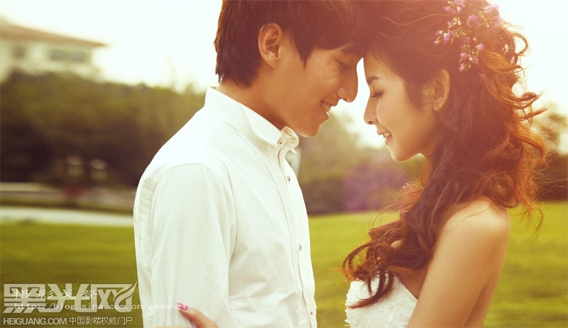 点击大图看下一张:完美嫁衣 婚纱摄影