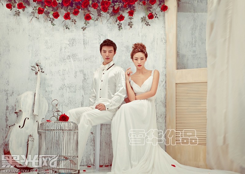 点击大图看下一张：画“花瓣” 婚纱摄影