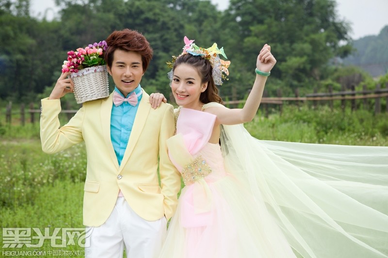 点击大图看下一张:夏日心情 婚纱摄影