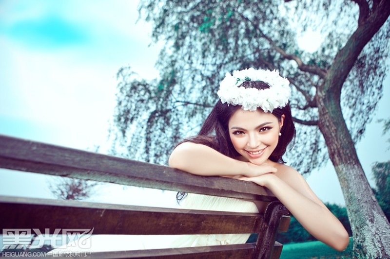 点击大图看下一张:恋情时光 婚纱摄影