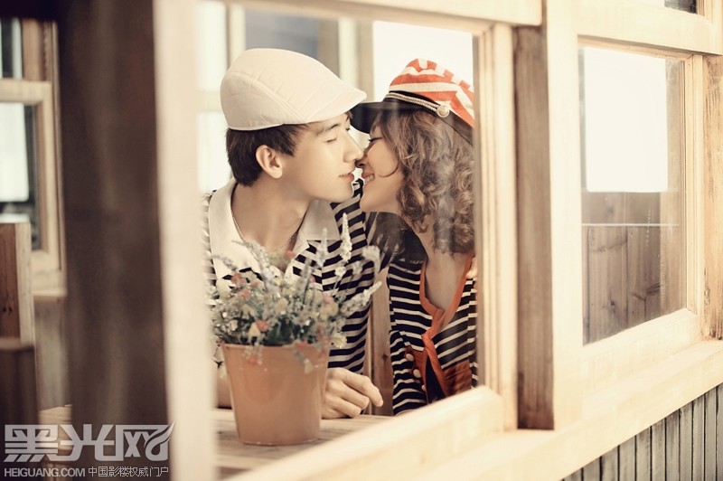 点击大图看下一张:韩屋 婚纱摄影